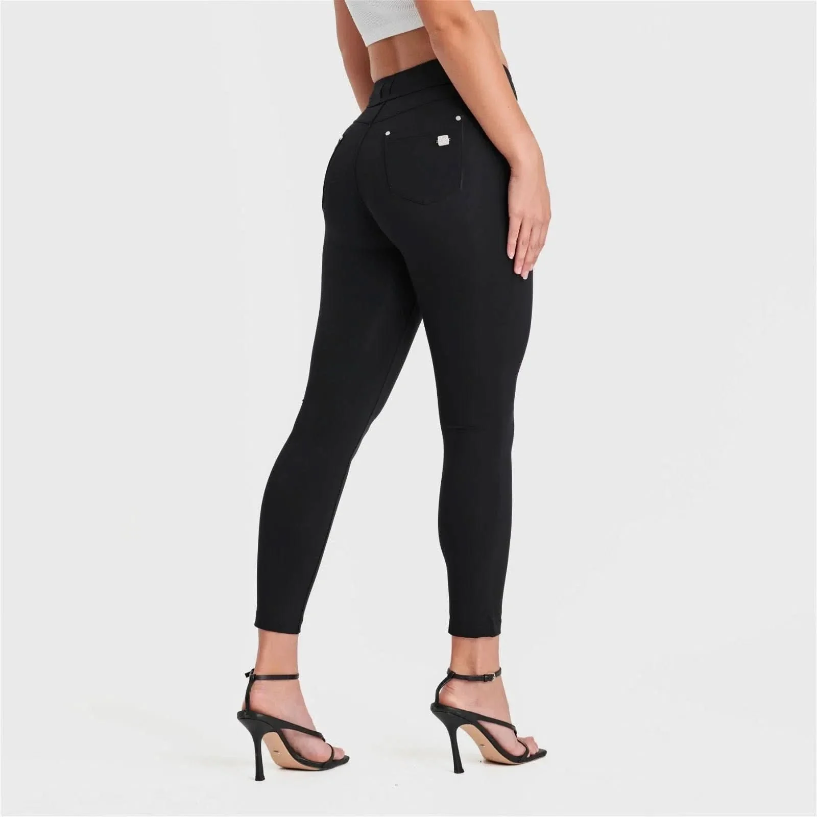 N.O.W.® Diwo Pro - High Waisted - 7/8 Length - Black - Image 3