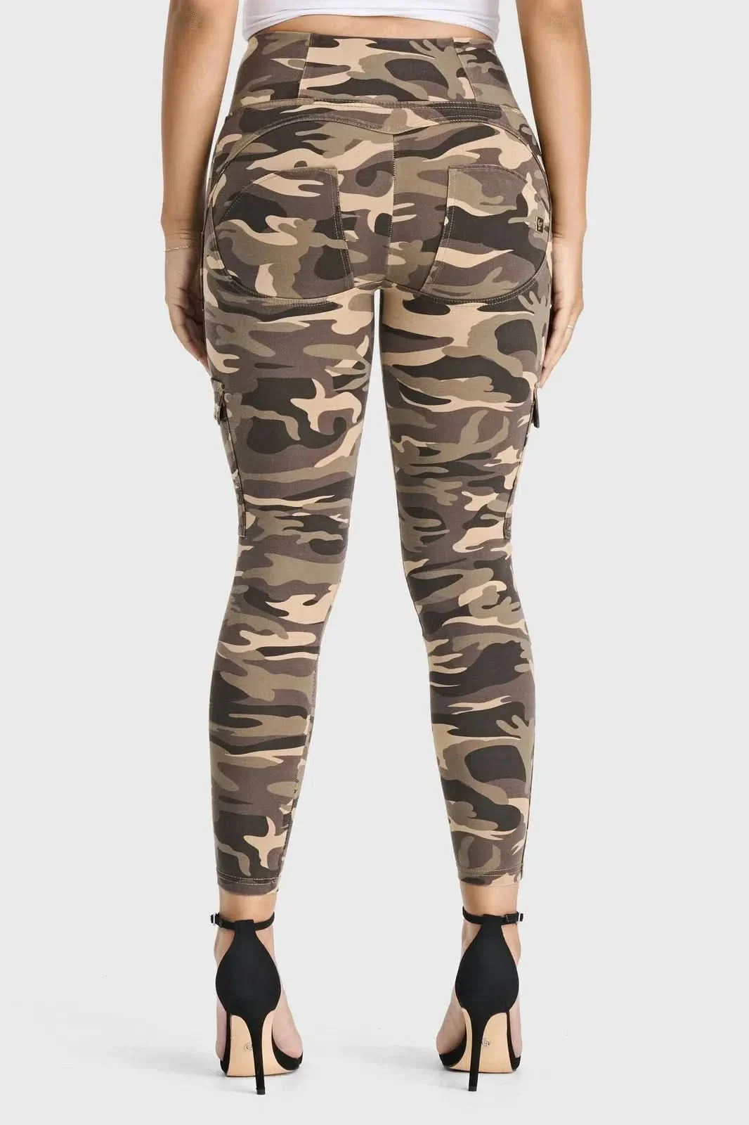 WRUP Cargo Fashion - High Waisted - 7/8 Length - Brown Camo - Image 4
