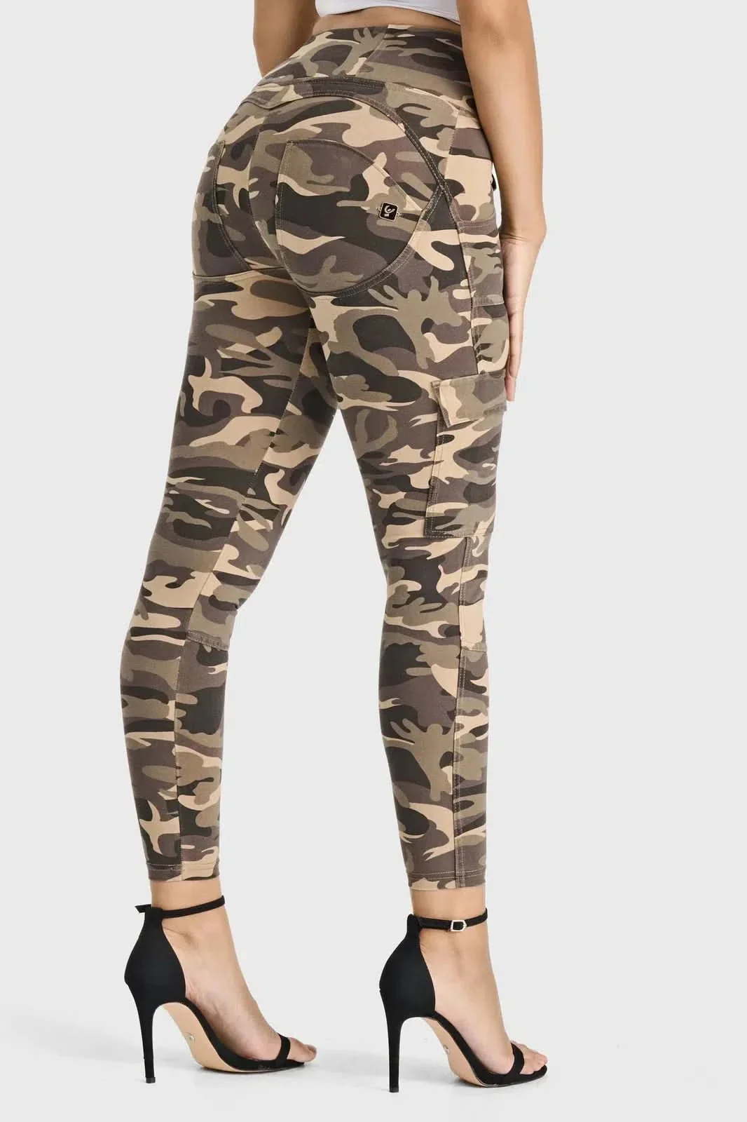 WRUP Cargo Fashion - High Waisted - 7/8 Length - Brown Camo - Image 5