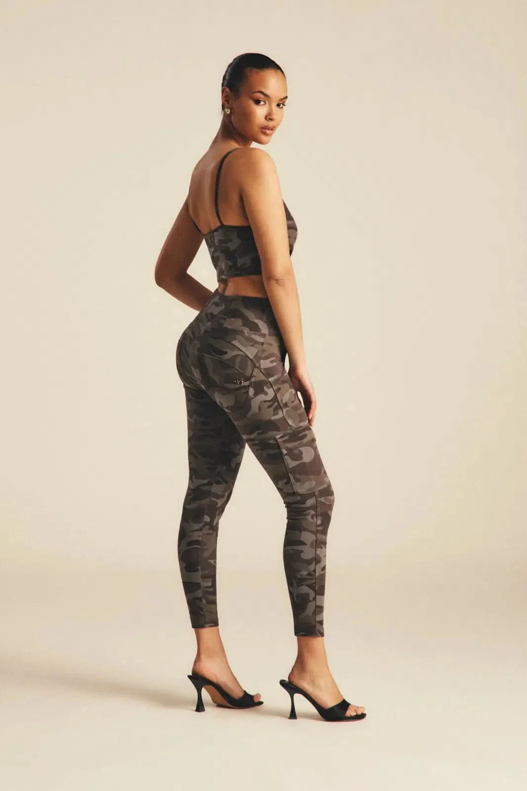 WRUP Cargo Fashion - High Waisted - 7/8 Length - Grey Camo - Image 2