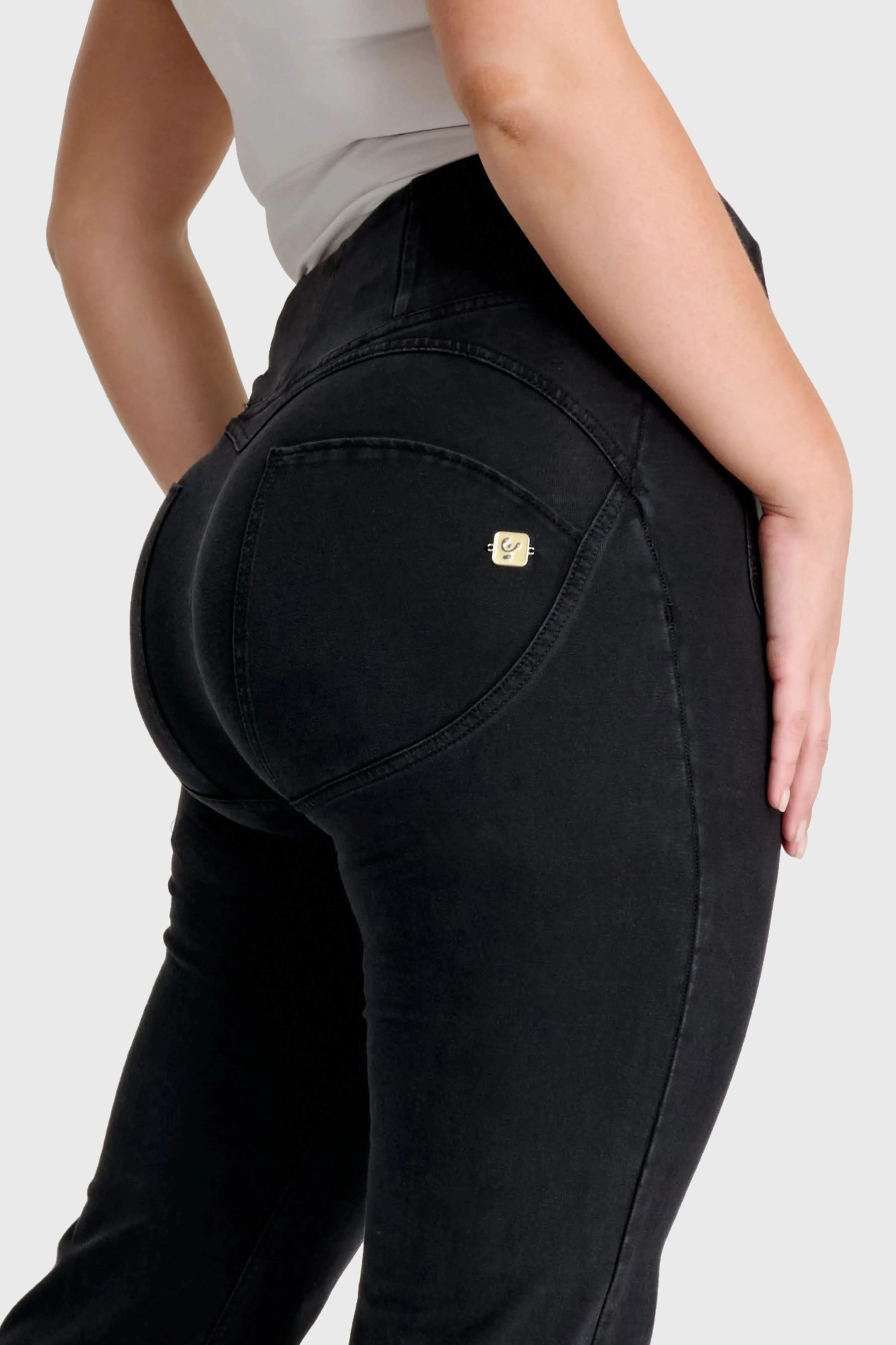 WRUP Denim with Front Pockets - Super High Waisted - Flare - Black + Black Stitching - Image 6