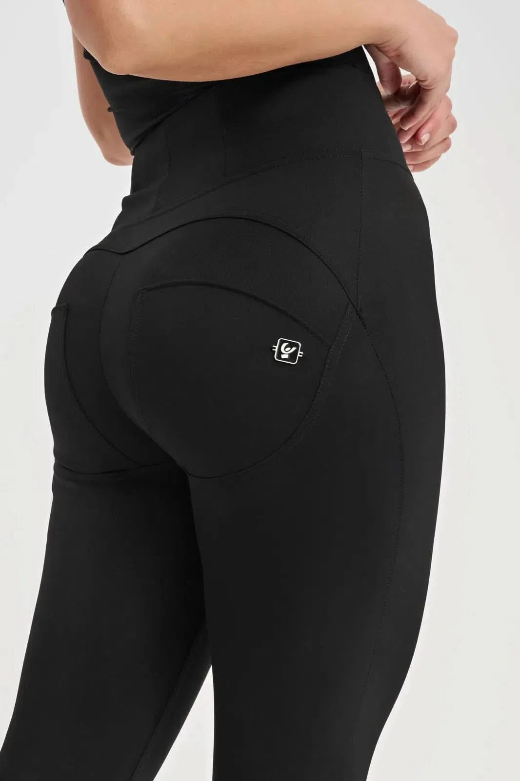 WRUP Thick Layered Diwo Pro - High Waisted - Full Length - Black - Image 7