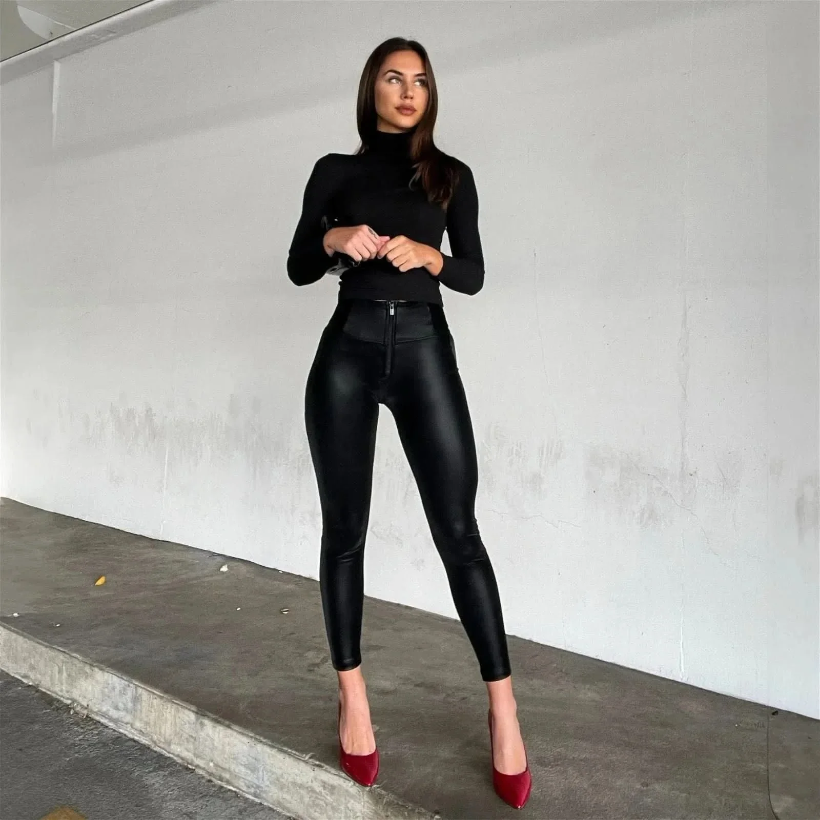 WRUP Velvet Leather - High Waisted - 7/8 Length - Black - Image 5